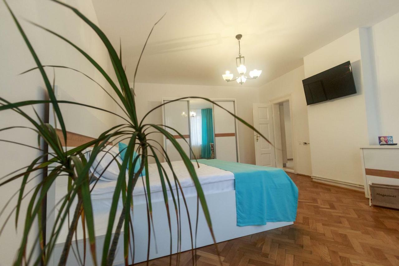 Strada Muresenilor - Savas Apartament Брашов Екстер'єр фото